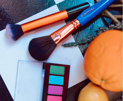 كيف تكونين جميلة بدون مكياج؟ إليك أسرار الجمال الطبيعي!